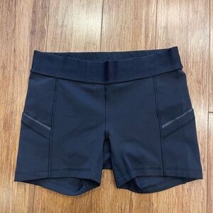 NWOT LULULEMON | Black 4 inch inseam shorts, size 6